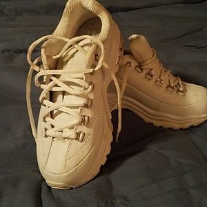 Skeckers tennis shoes size 6